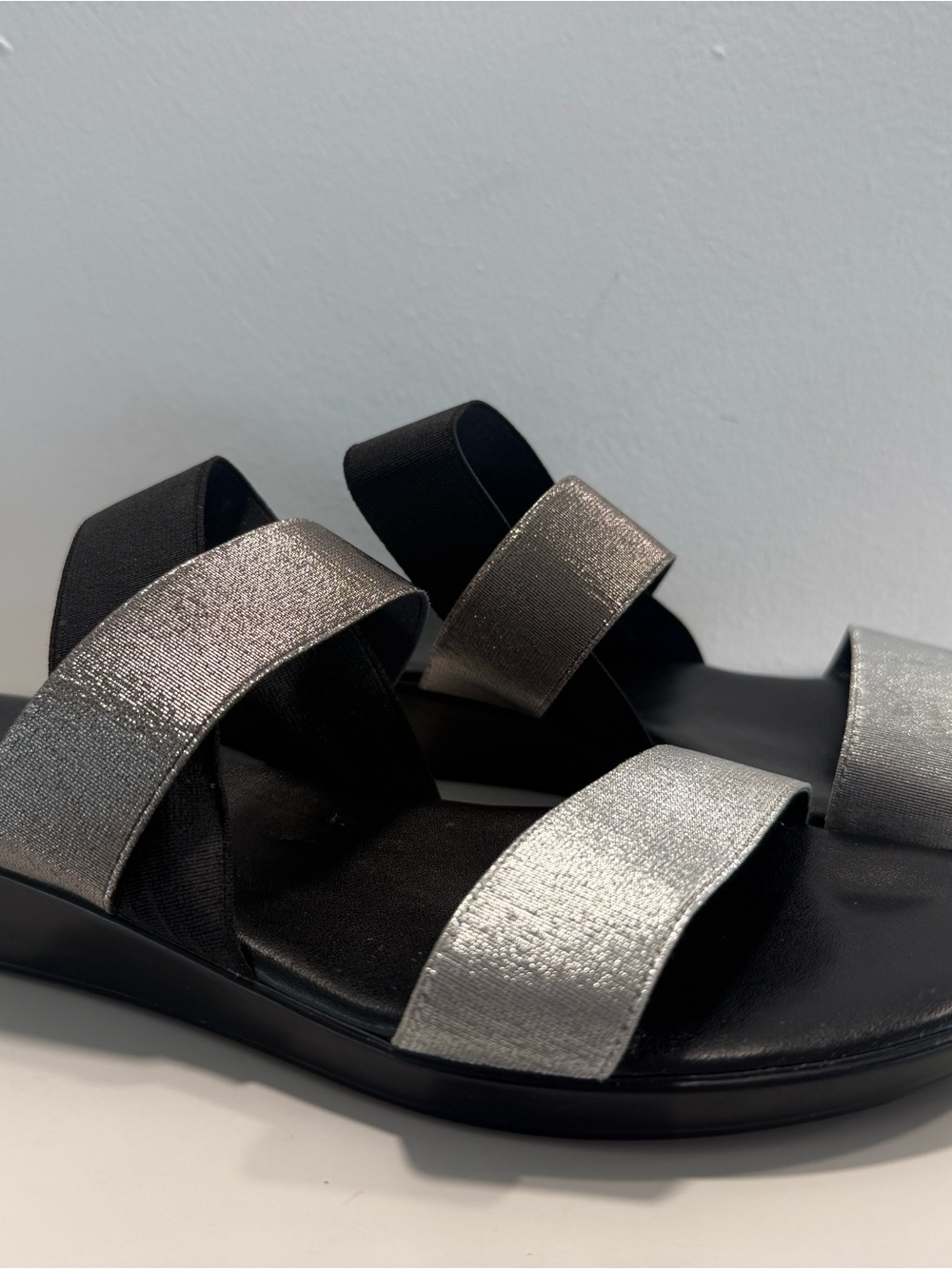 Rapisardi Ron White “Damiya” Metallic Silver Strappy Comfort Sandals -size 39 EU